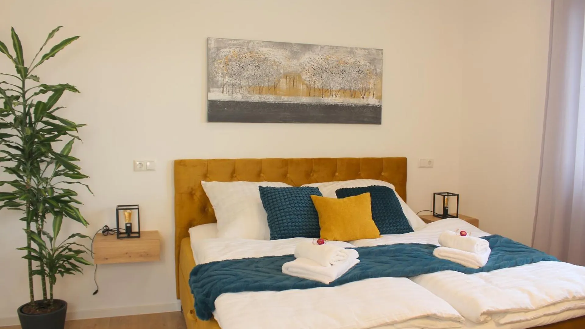 Ada4, Apartment Mit Kueche, Badewanne, Balkon, Terrasse, Parkplatz Am Haus, Ruhig Gelegen Kulmbach