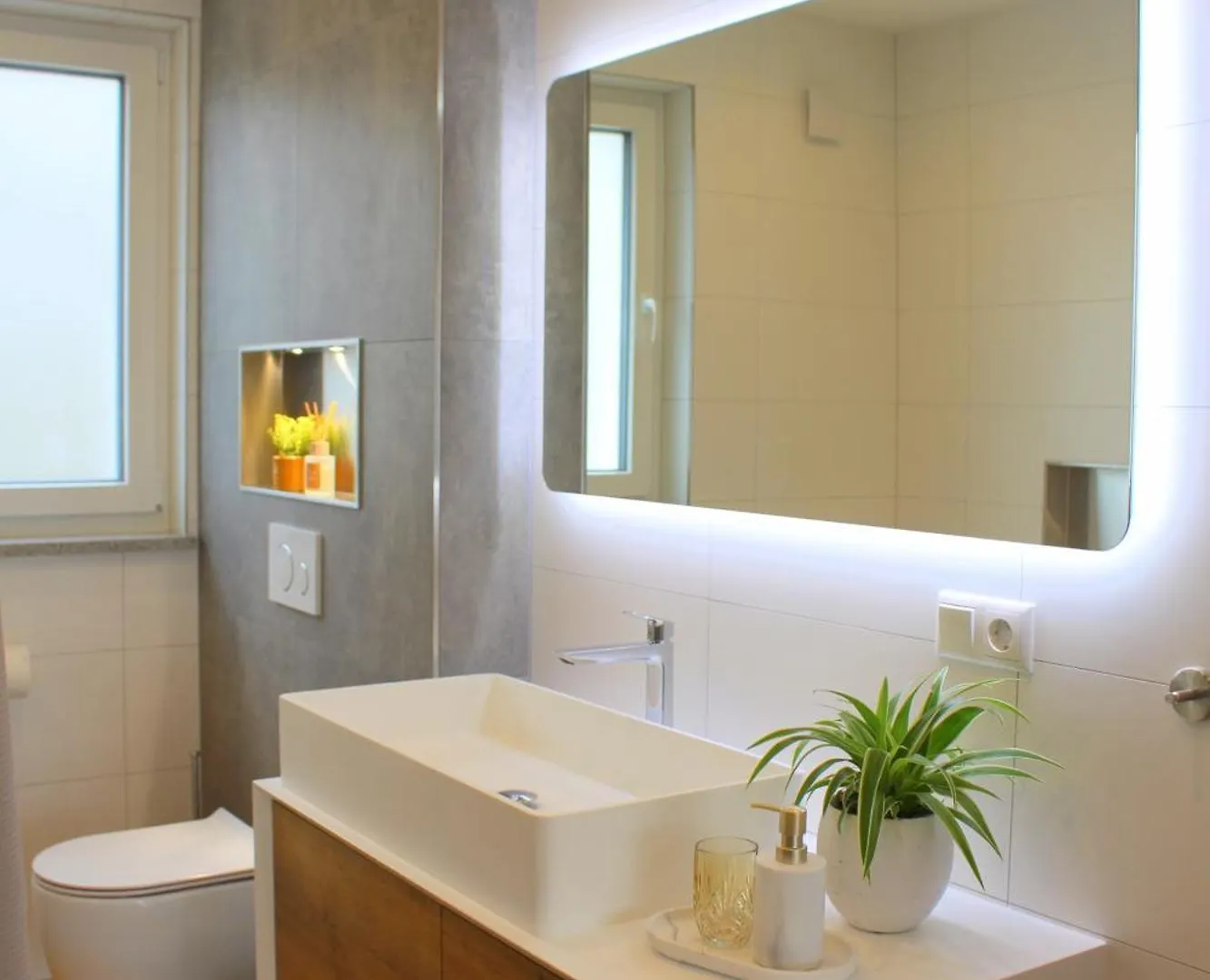 Ada4, Apartment Mit Kueche, Badewanne, Balkon, Terrasse, Parkplatz Am Haus, Ruhig Gelegen Kulmbach