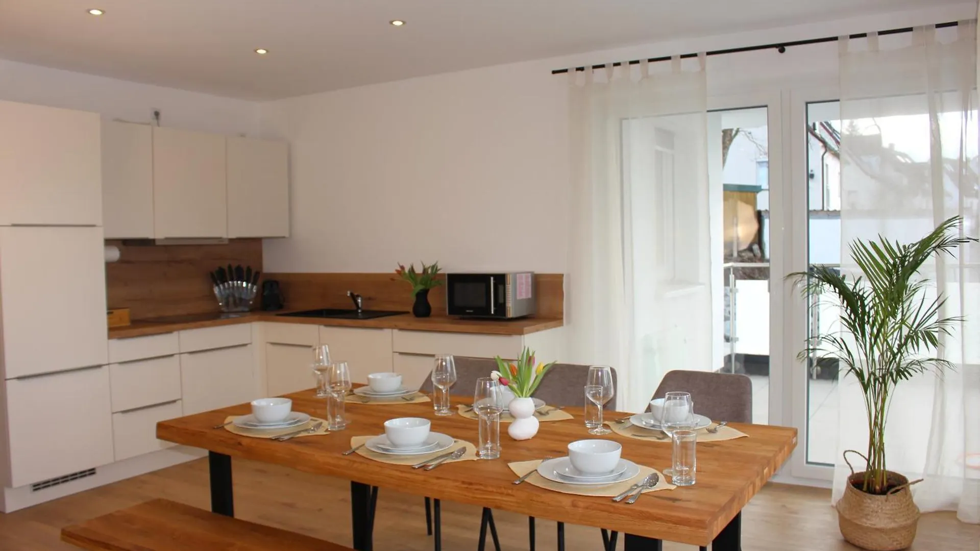 Ada4, Apartment Mit Kueche, Badewanne, Balkon, Terrasse, Parkplatz Am Haus, Ruhig Gelegen Kulmbach Tyskland