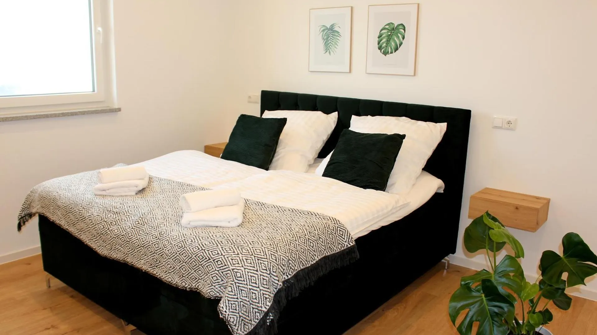 Ada4, Apartment Mit Kueche, Badewanne, Balkon, Terrasse, Parkplatz Am Haus, Ruhig Gelegen Kulmbach
