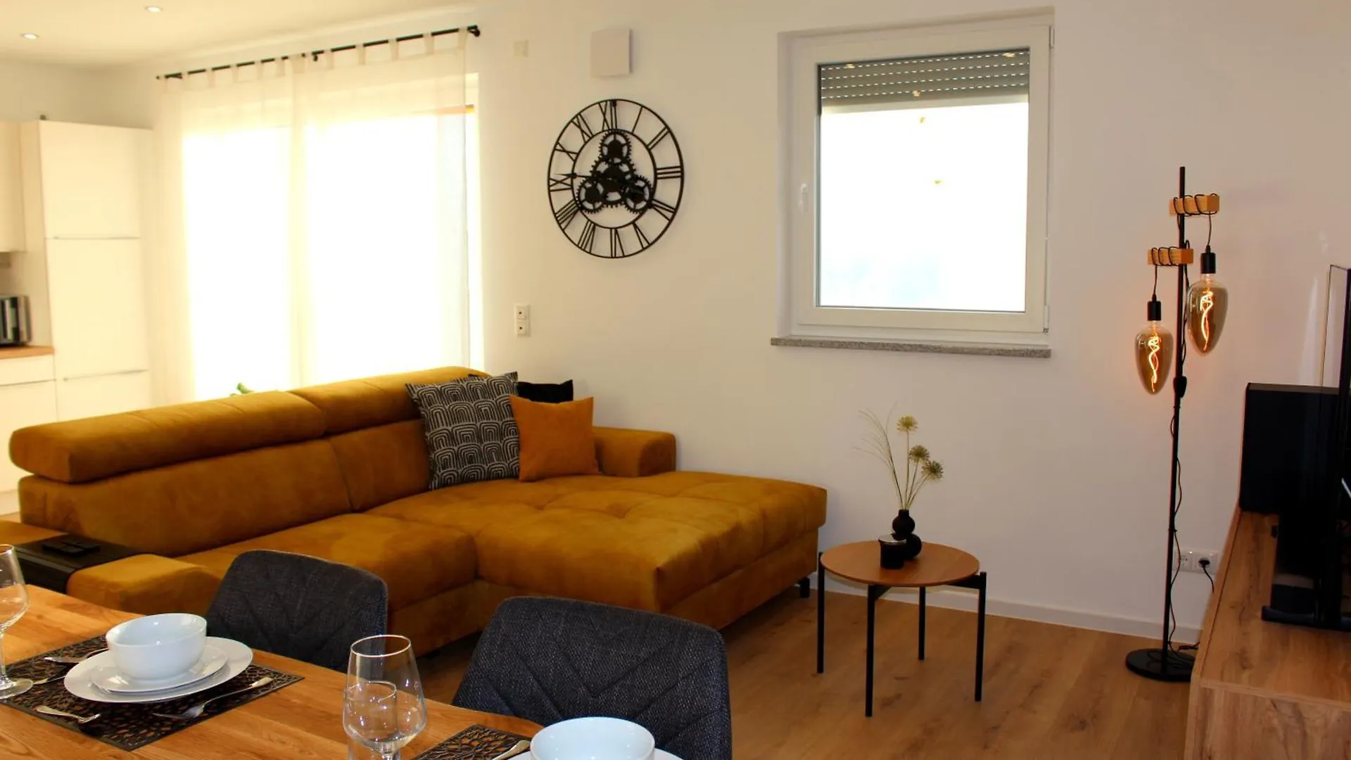 Ada4, Apartment Mit Kueche, Badewanne, Balkon, Terrasse, Parkplatz Am Haus, Ruhig Gelegen Kulmbach Tyskland