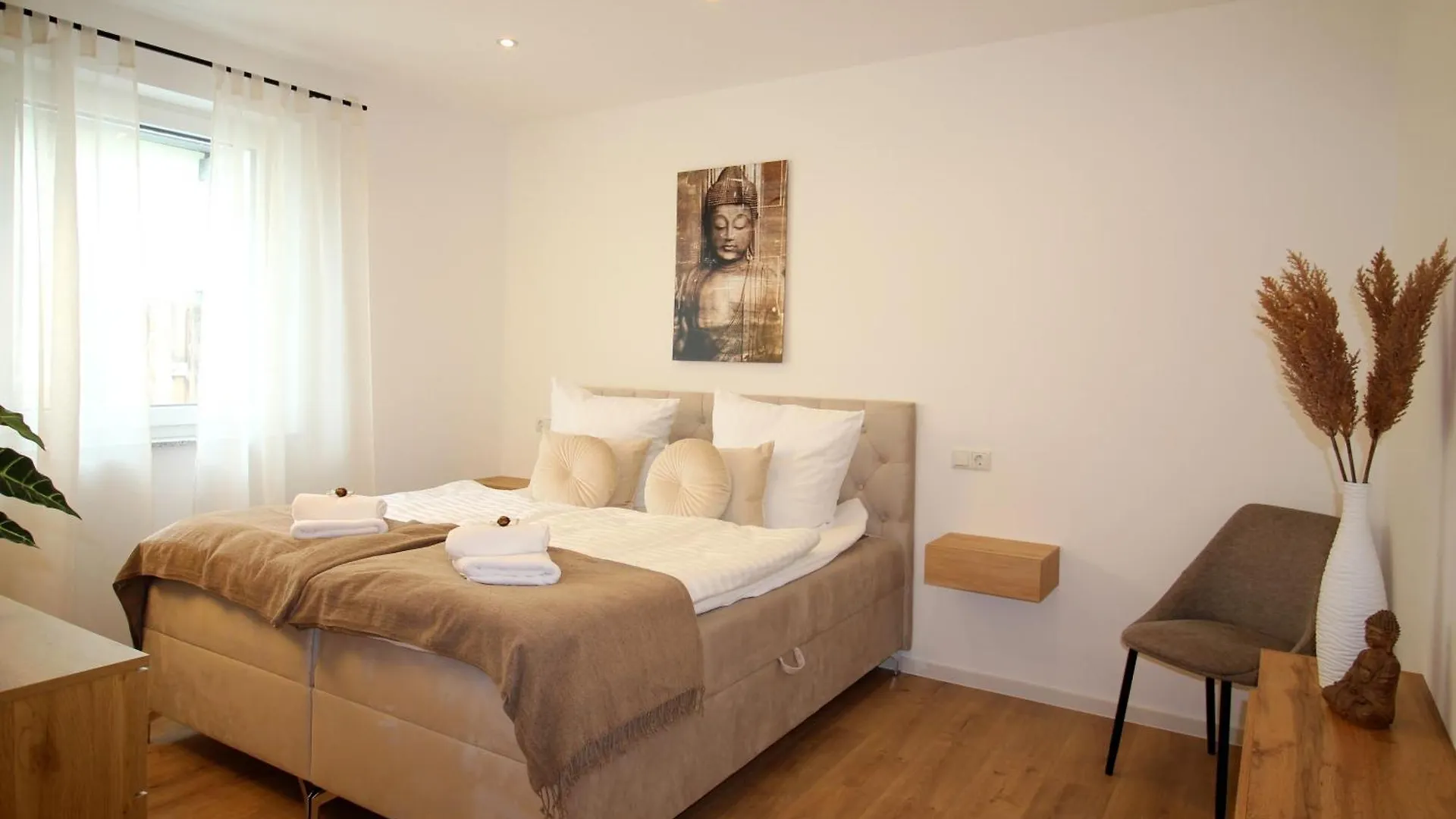 Ada4, Apartment Mit Kueche, Badewanne, Balkon, Terrasse, Parkplatz Am Haus, Ruhig Gelegen Kulmbach